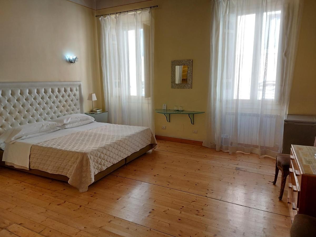 Residenza Al Corso Suites Rom Eksteriør billede
